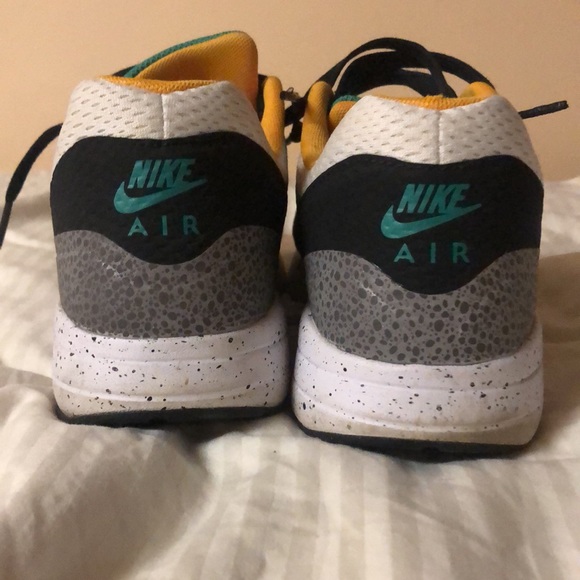 Nike Air Max 1 Essential Safari - Picture 2 of 6